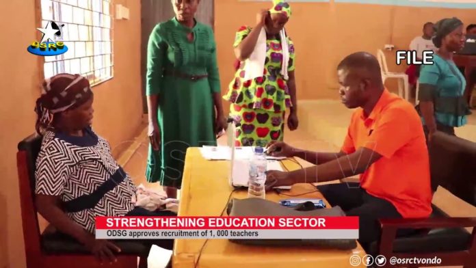 Akeredolu-orders-recruitment-of-1000-primary-school-teachers