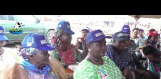 October 10 poll: Market women reassure gov. Akeredolu of their support.