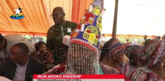 History as Akeredolu presents staff of office to 39th Onirun Oba Samuel Agboola