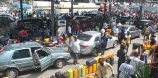 Happening now….. Worsening fuel situation in ondo state.