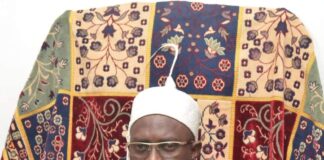 Happening now!!! Iralepo of isinkan, Oba Oluwagbemiga Ojo gets staff of office.