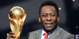 Tributes Pour For PELE The Football King!
