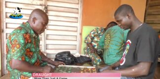 Is there any benefit in the game of checkers?