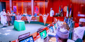 Buhari swears in new Permanent Secretaries