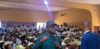 ‘”We’re sorry. We’ll improve situation of camps nationwide'” – Olawande